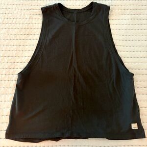 Vuori women’s charcoal gray cotton Sleeveless tank top, size small